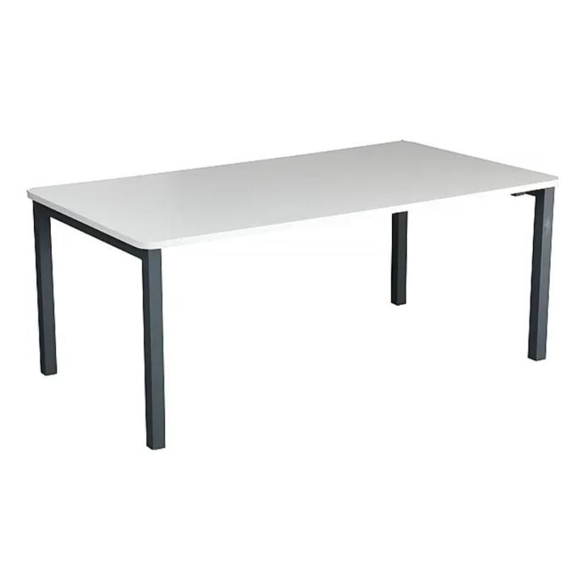 Mesa de Juntas / Karbon