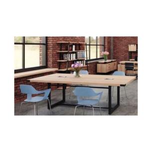 Sala de Juntas / Cherryman Amber