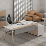 Escritorio de oficina del gerente