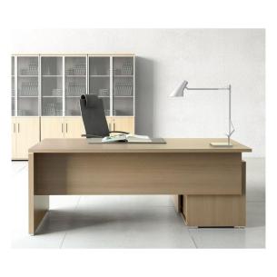 Escritorio de oficina de esquina